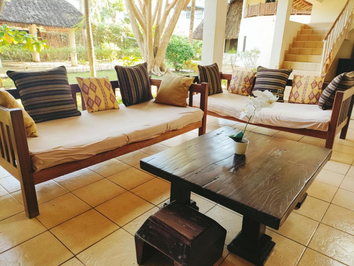 Bed and Breakfast Upani In Diani Діані-Біч Екстер'єр фото