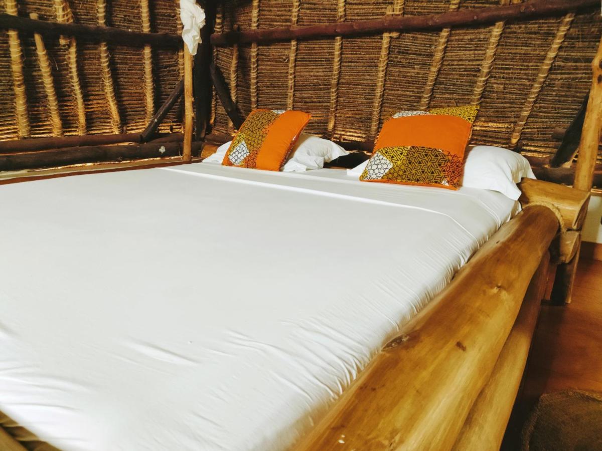 Bed and Breakfast Upani In Diani Діані-Біч Екстер'єр фото